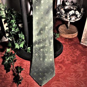 Vintage Brooks Brothers Makers 100% Silk Tie